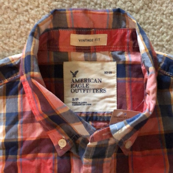 New Men's American Eagle Outfitters Short Sleeve Button Down Plaid Shirt - Picture 2 of 3